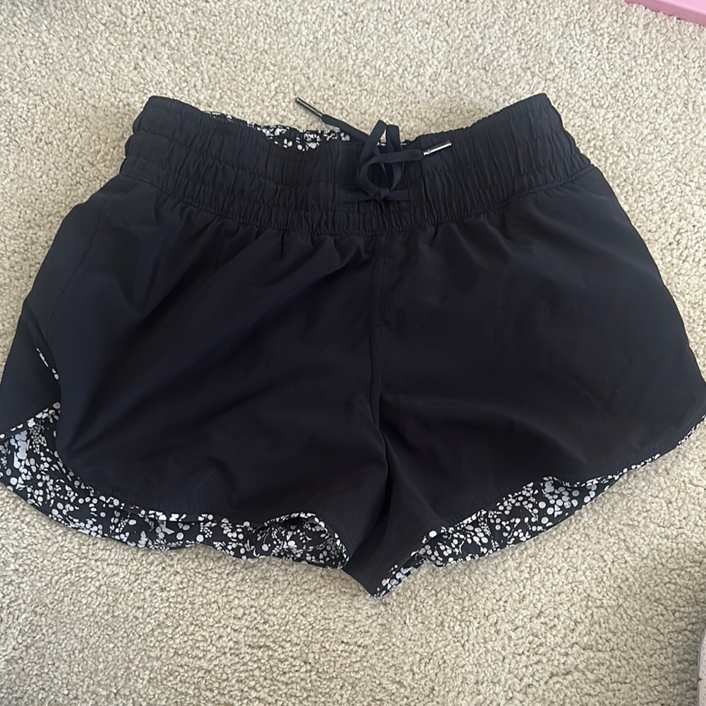 Lululemon Athletica Black Athletic Shorts with Elastic Waistband